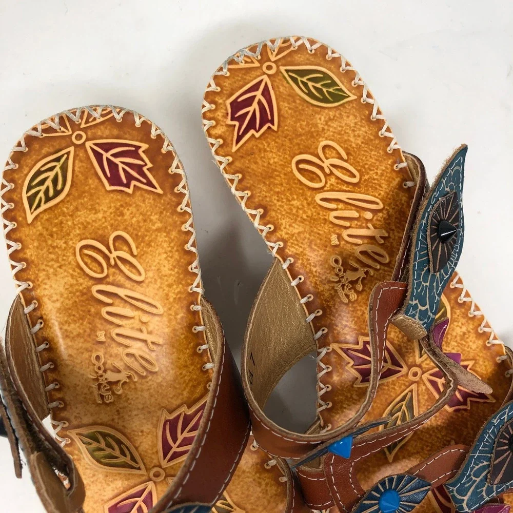 Elite by Corkys Womens 7 Anna Wedge Sandals Brown Floral Tooled Leather Boho